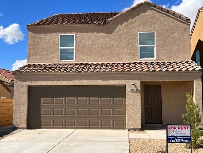 Building Photo - 3br 2Ba 2-Story Home with fenced yard and garage Near Golf Course, Rotary Park