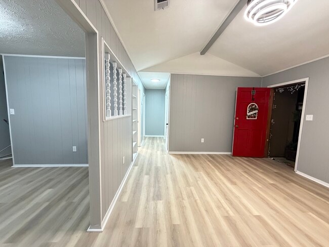 Photo - 501-511 11th Ave