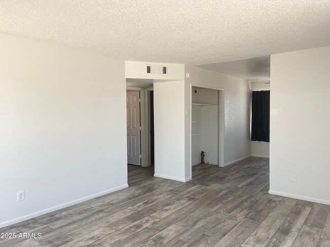 Photo - 143 S Mountain Rd Unidad 1