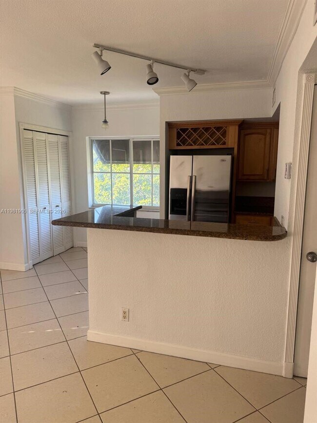 Photo - 924 SE 2nd St Unit 29