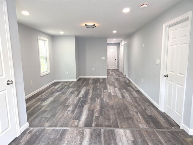 Photo - 276 Sumner St