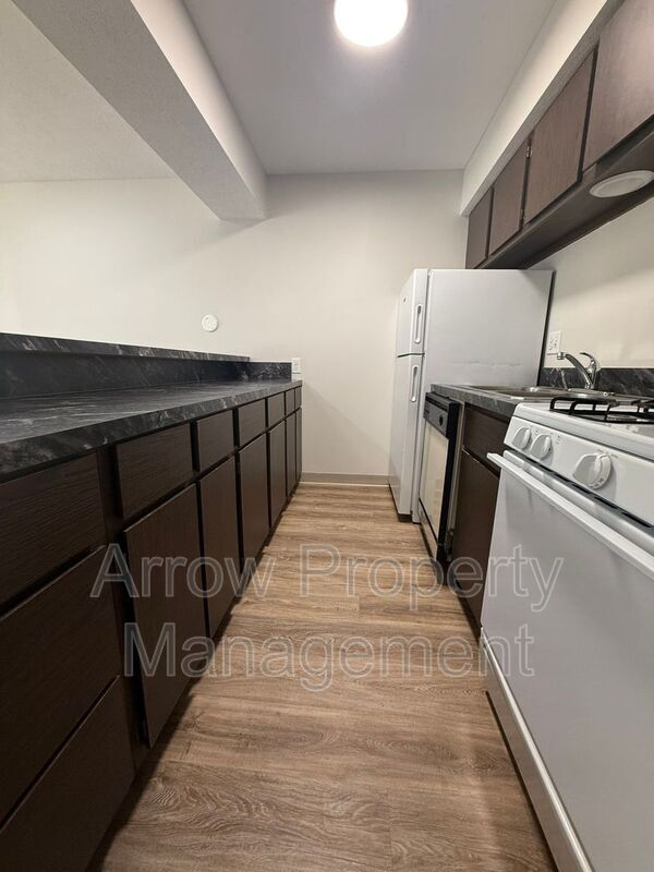 Photo - 649 S 18th St