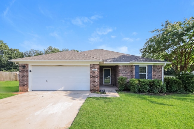 Photo - 202 Brook Wind Dr