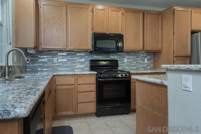 Photo - 4461 Avenida Aquila