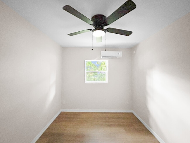 Photo - 306 SW 19th Ave