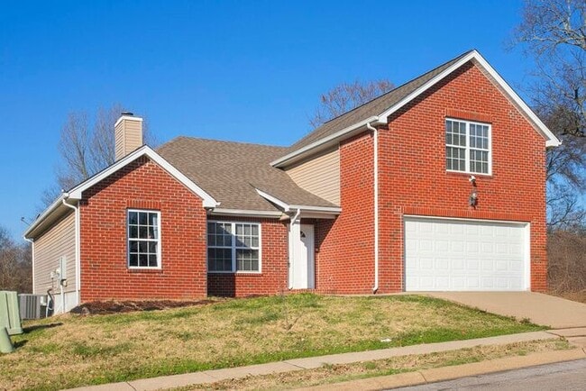 Photo - 3 Bed w/Bonus, Large Yard in Sought After Franklin Location!