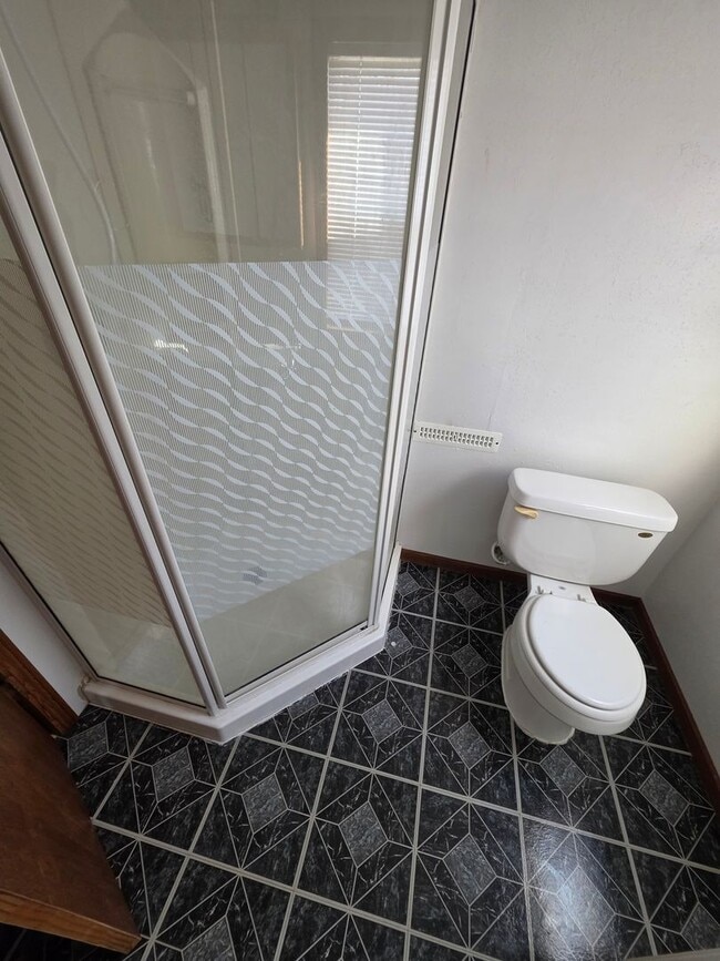 Photo - 3 Bed | 2 Bath | 2 Car Garage | Fully Fenced Yard