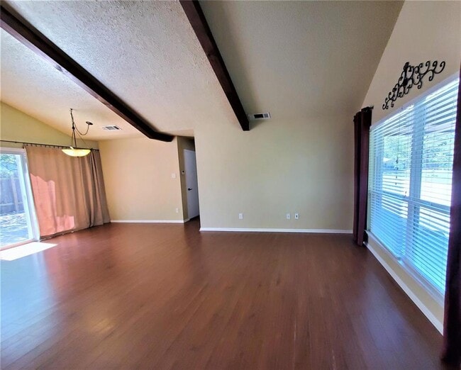 Photo - 11905 Bell Ave