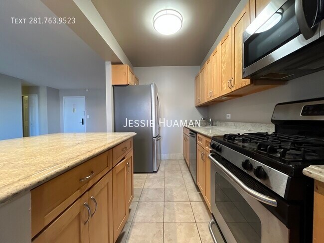 Photo - 310 Greenwich St Unit 14LM