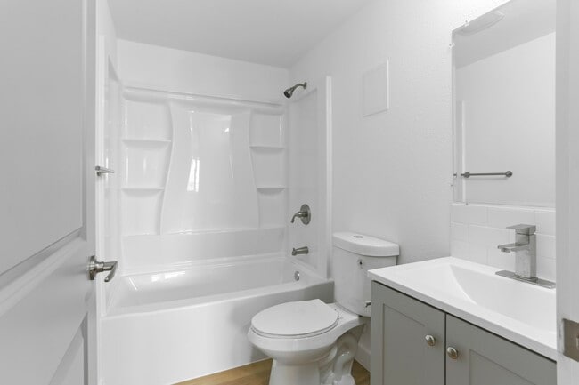 1407 W Marina Dr Unit 8