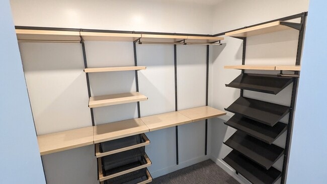 Photo - Vavel Apartments