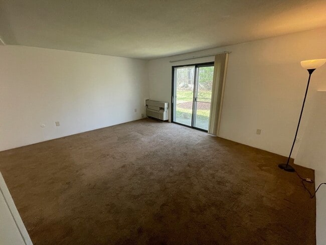 Photo - 17 Village Rock Ln Unit 14