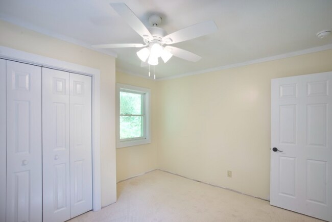 Photo - 114 S US 19e Hwy