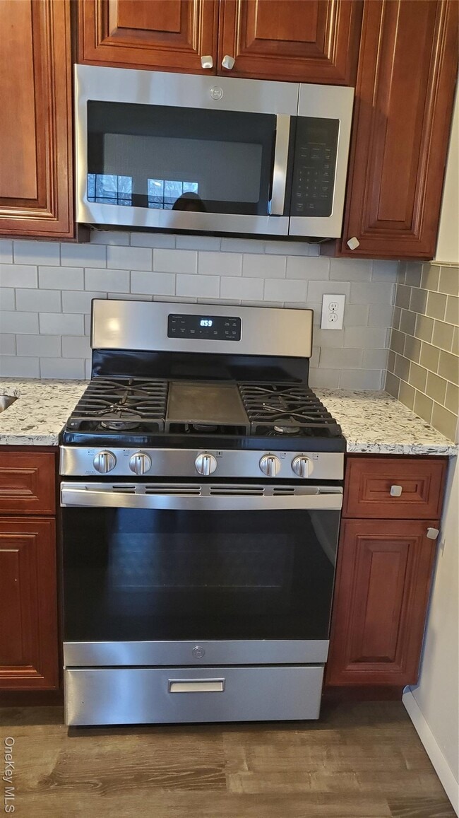 Photo - 460 Old Town Rd