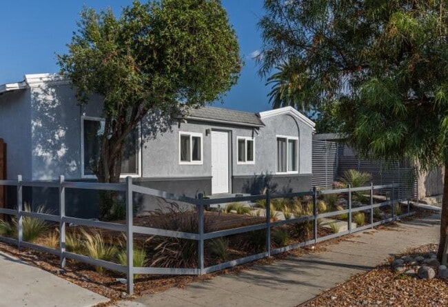 Building Photo - 4083 38th St Unit 4079