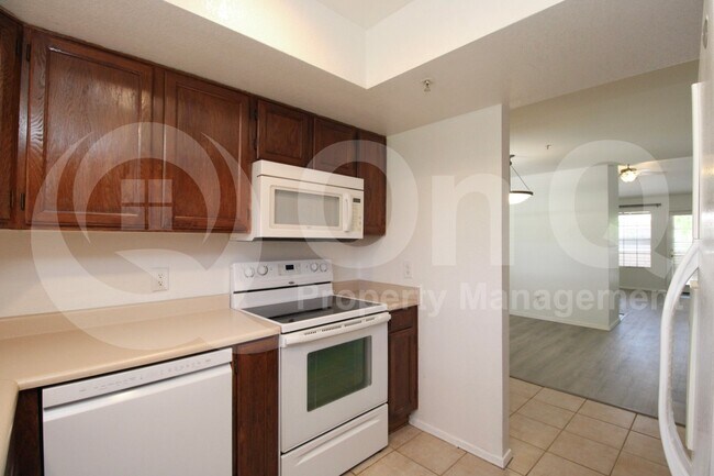 Photo - 5950 N 78th St
