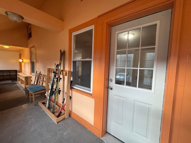 Photo - 10 Meadow St