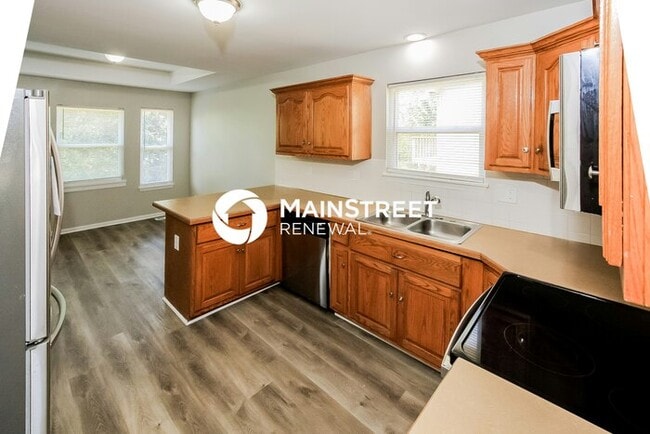 4 Bedroom Pet-Friendly Home in KANSAS CITY, MO with Main Street Renewal