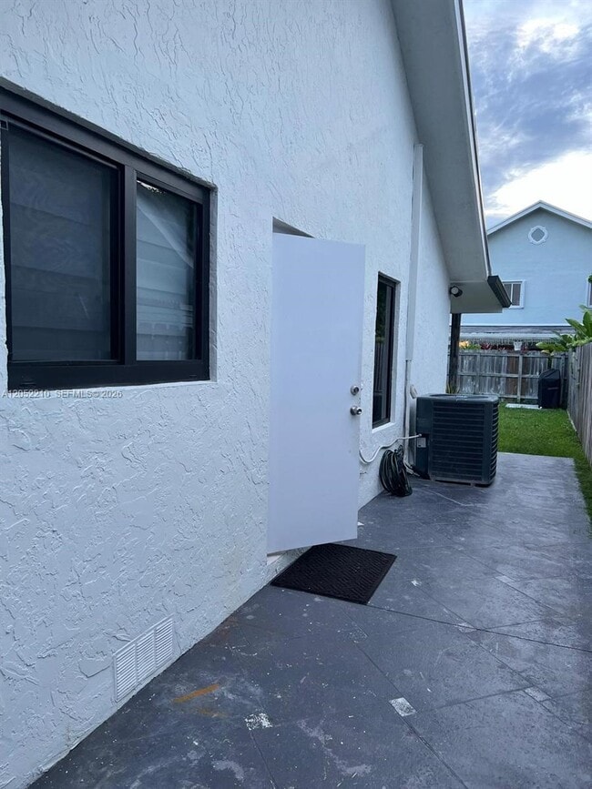 10822 SW 142nd Ct Unit 1