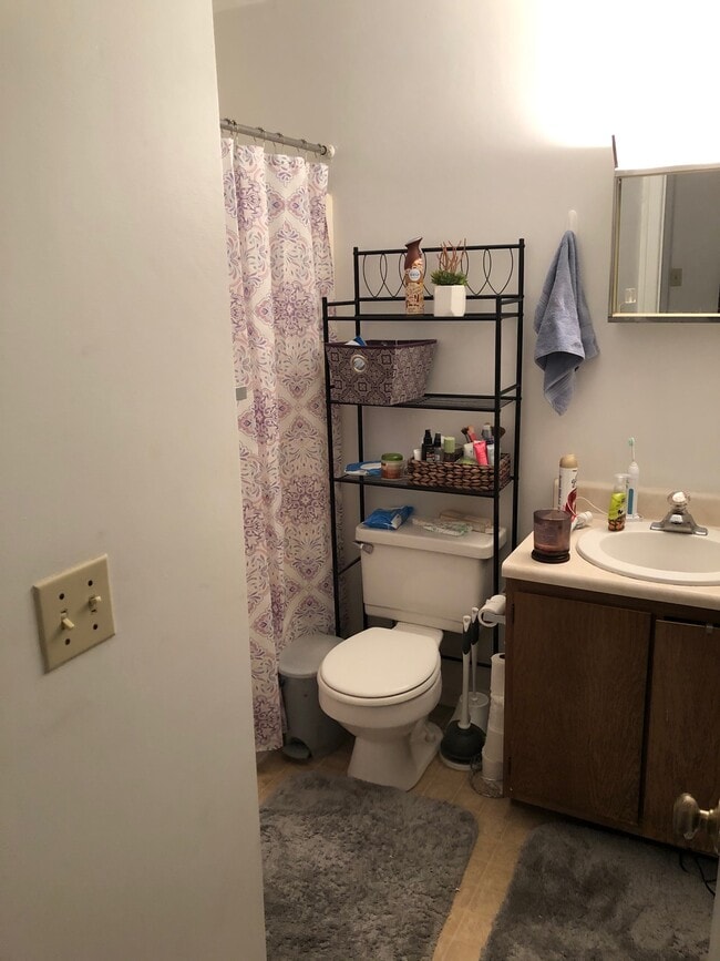 East Roanoke Street
