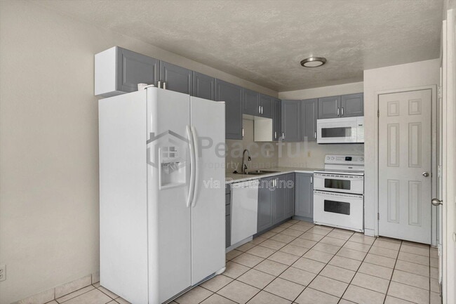 Photo - 1425 Mandalay Rd W Unidad B1