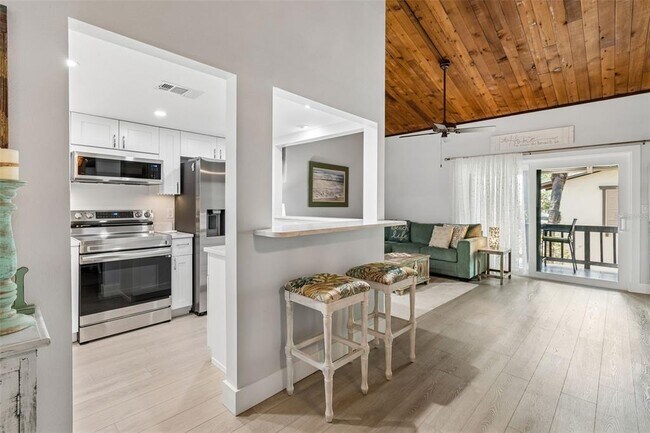 505 Plaza Seville Ct Unit 12