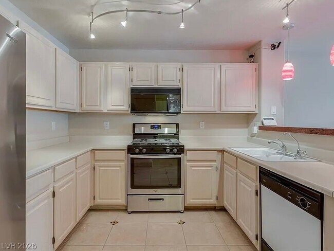 5125 W Reno Ave Unit 1055
