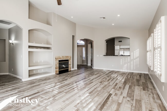 Photo - 11029 W Almeria Rd