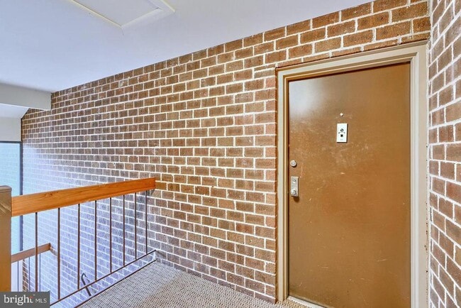 Photo - 6 Mullingar Ct Unit 301