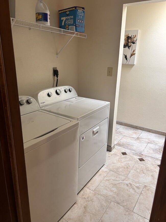 Photo - 2640 Fairway Dr