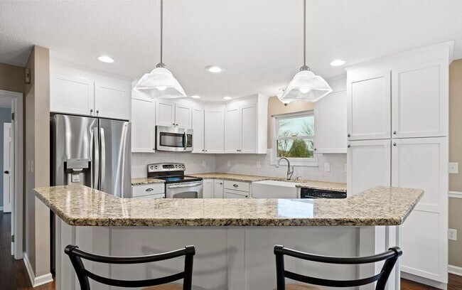 Photo - 3 Bed + Complete basement in Maryville