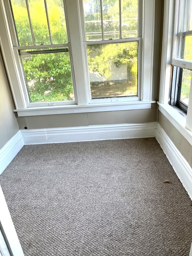 Photo - 501 E 7th St Unidad 2