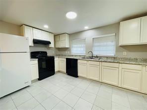 Photo - 306 Bauder St