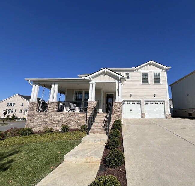 Photo - Luxury Living for Lease in Hendersonville! Apartamento