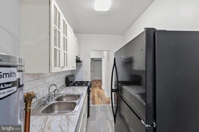Photo - 1512 Isherwood St NE