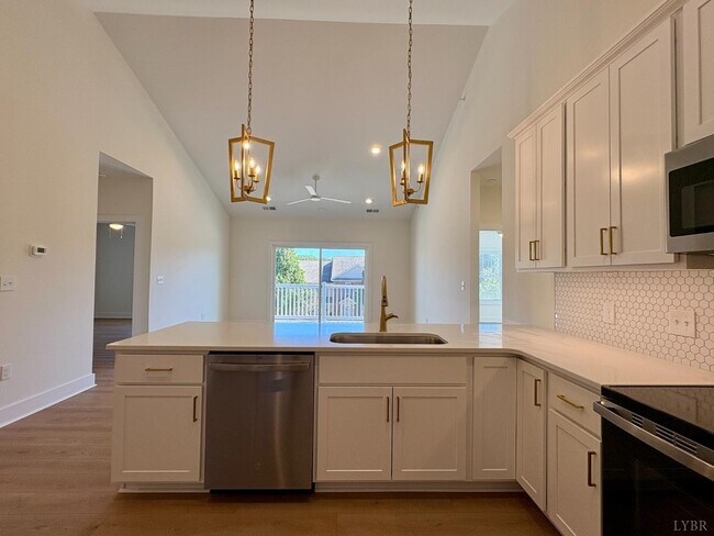 Photo - 420 Capstone Dr