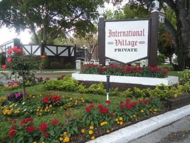 Photo - 3710 Inverrary Dr