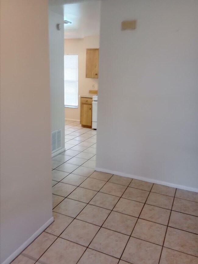 2655 Sumba Ave