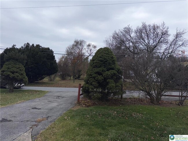 Photo - 5029 Grammes Rd