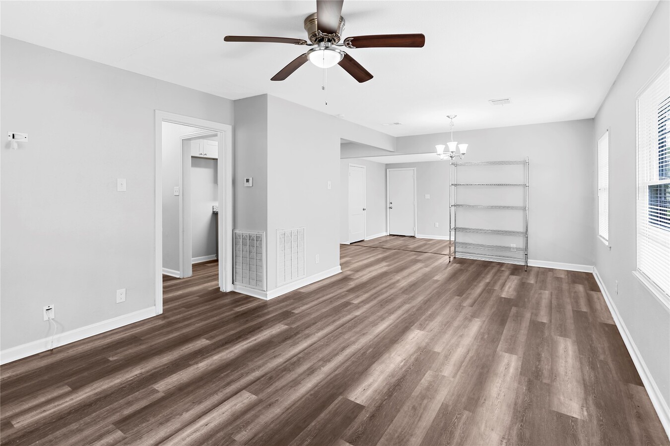 Photo - 1104 Southampton Dr