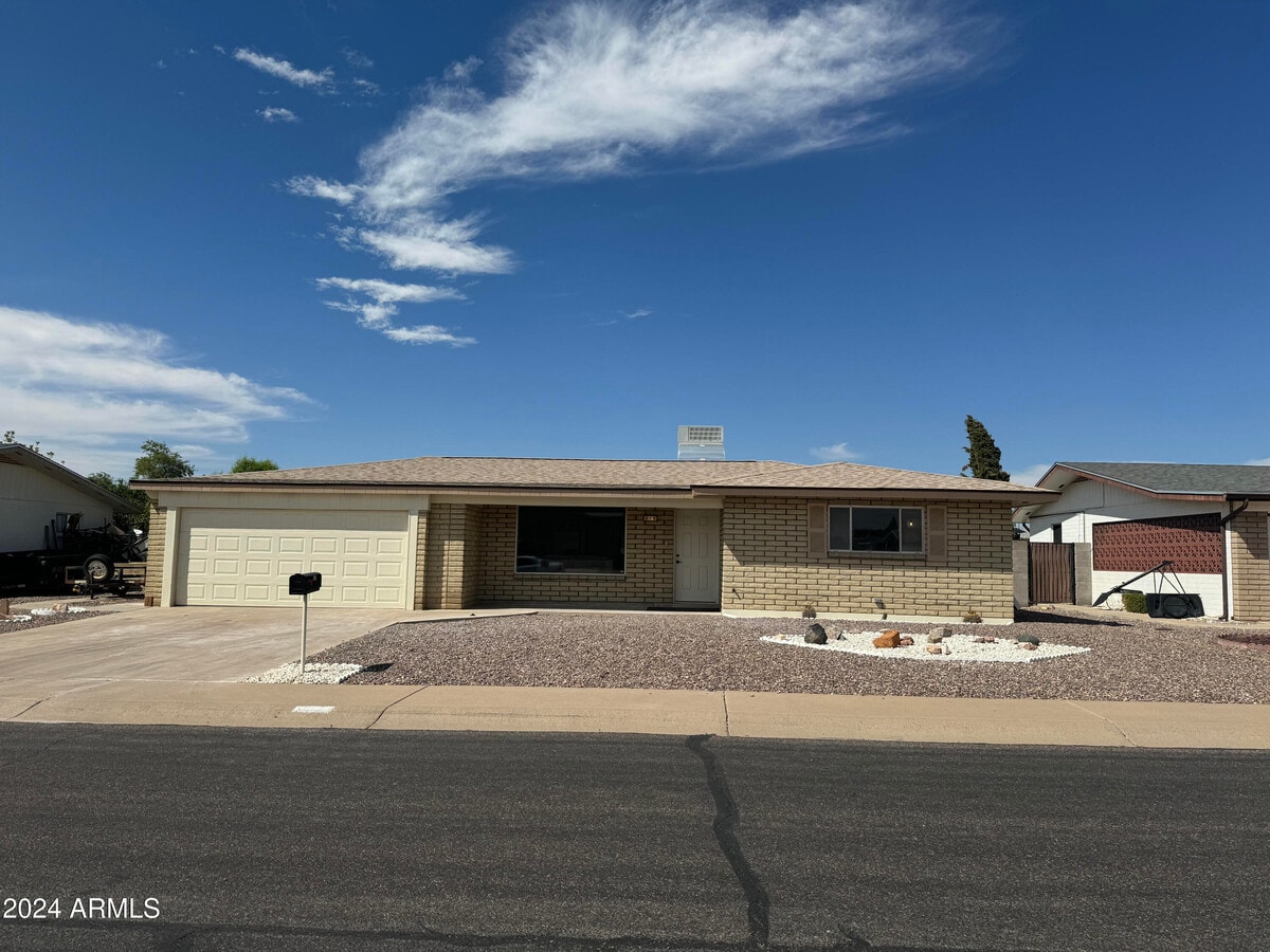Photo - 634 N 65th Way
