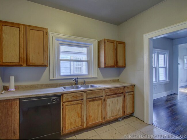 Photo - 2727 W Reconciliation Way