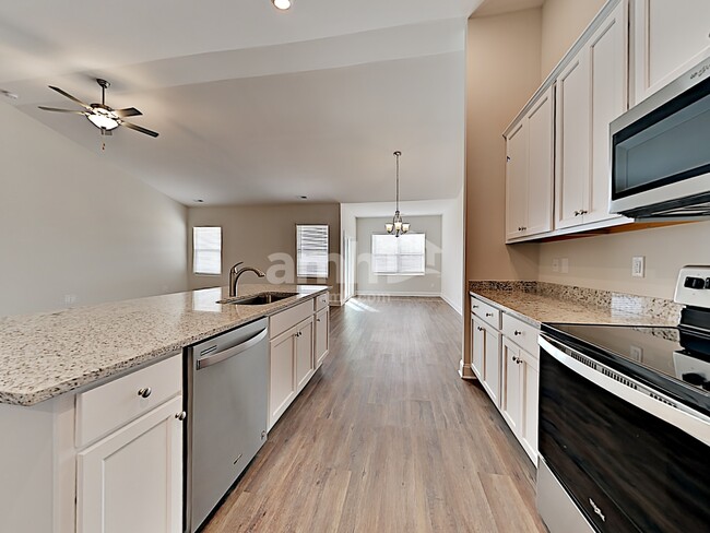 160 Legacy Dr