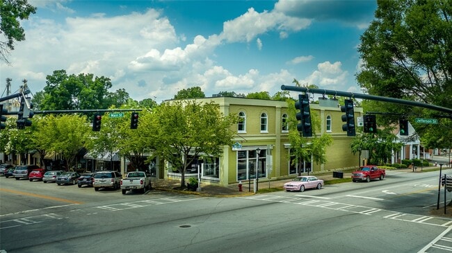 Photo - 201-201 W Jefferson St Unit 201