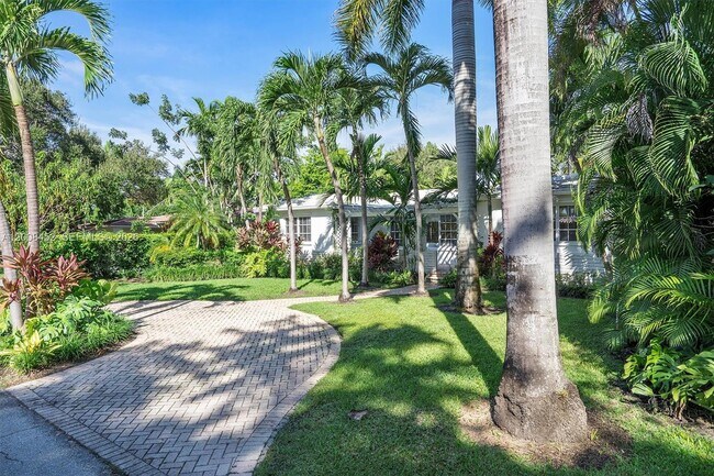 Photo - 1099 NE 97th St