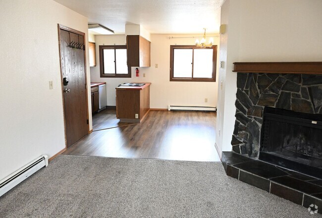 Building Photo - 1103 Broaddus St Unit 4 Rental