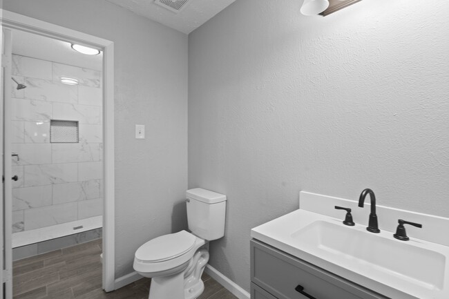 Photo - 8268 Heartfield Ln