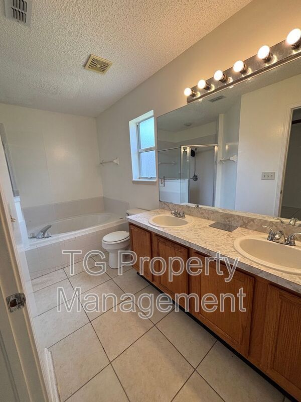 Photo - 5374 Lacy Jane Way