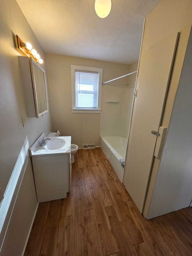 Photo - ? 2 Bed | 1 Bath | Fully Fenced Yard | Rent Ready! ?