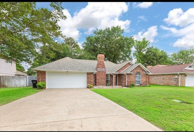 Photo - 1132 Kensington Ct